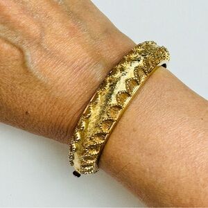 Vintage Act II Gold tone Statement Hinged Bangle Bracelet